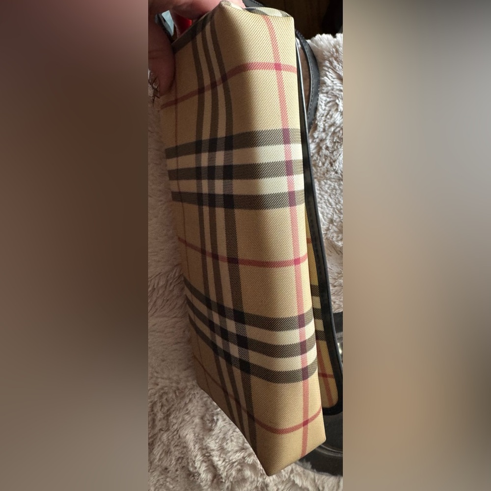 SALE ENDS AT MN ❤️ EUC Burberry Haymarket Novacheck Canvas Baguette Shoulder Bag - Picture 6 of 17